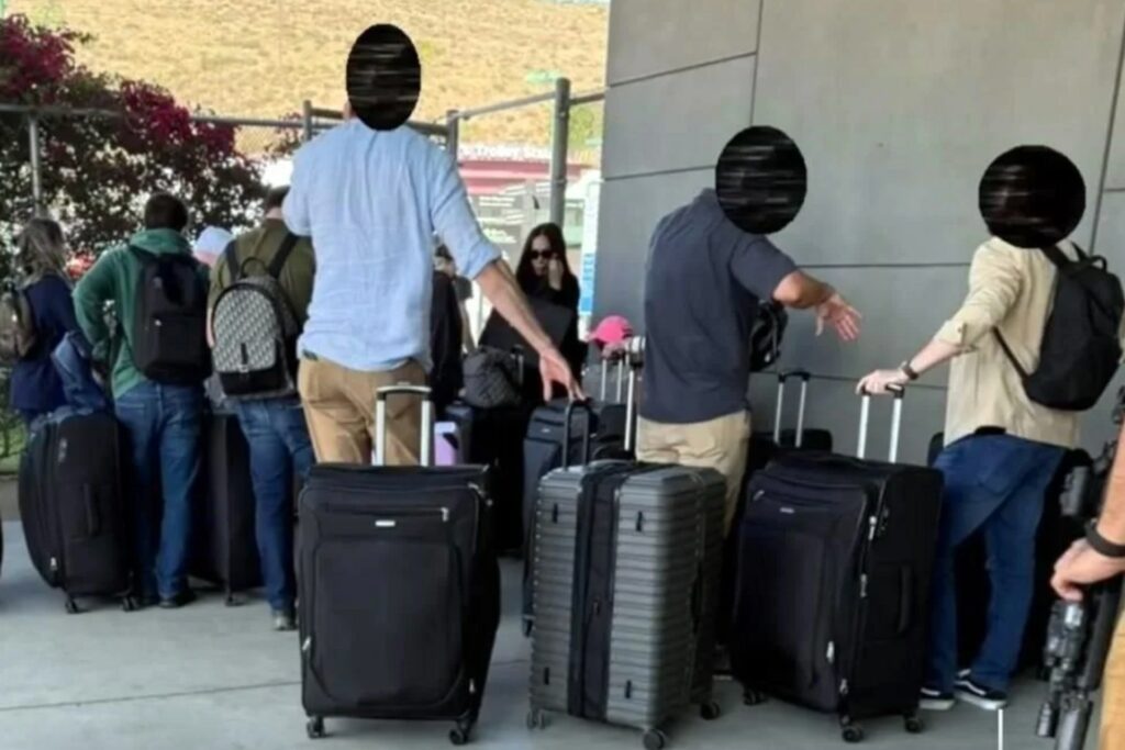 Se entregan familiares del ‘Chapo’ Guzmán a las autoridades de Estados Unidos