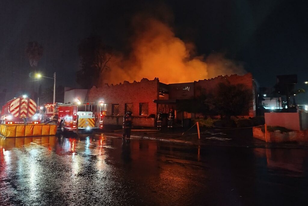Se incendia restaurante ‘La Bocha’, en Querétaro