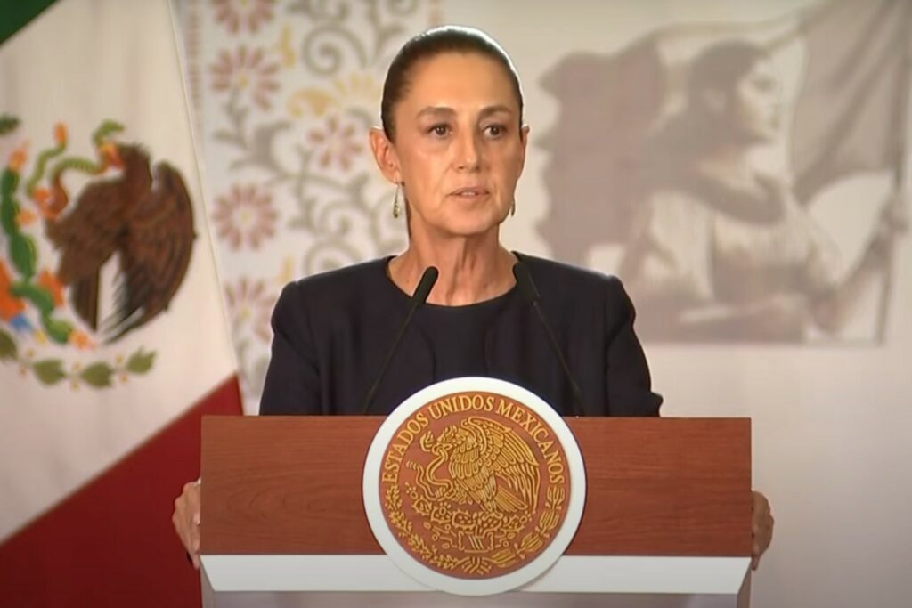 Sheinbaum anuncia aumento salarial a maestros; 9 % retroactivo a enero y 1 % a partir de septiembre